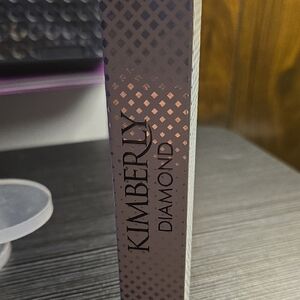 Women's Fragrance - Elegant Purple